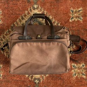 Filson 258 brown padded canvas computer bag